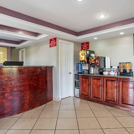 Econo Lodge Inn & Suites Evergreen Buitenkant foto