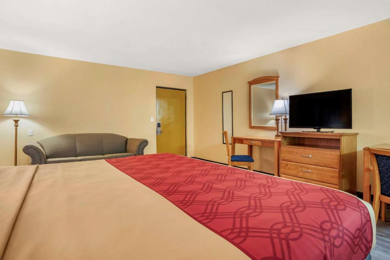 Econo Lodge Inn & Suites Evergreen Buitenkant foto