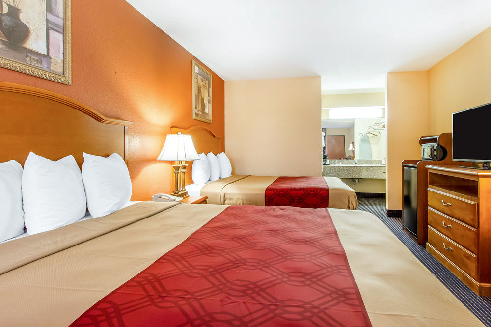 Econo Lodge Inn & Suites Evergreen Buitenkant foto