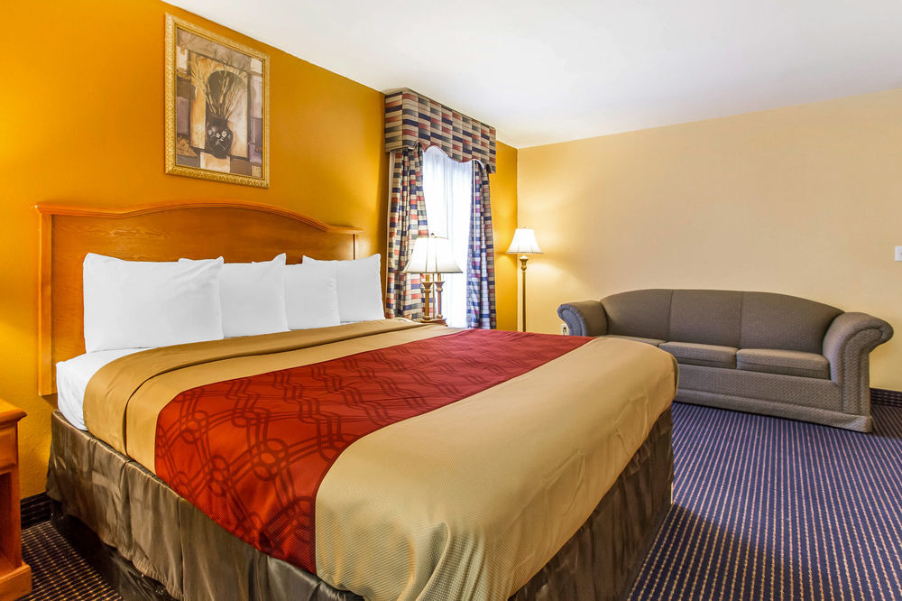 Econo Lodge Inn & Suites Evergreen Buitenkant foto