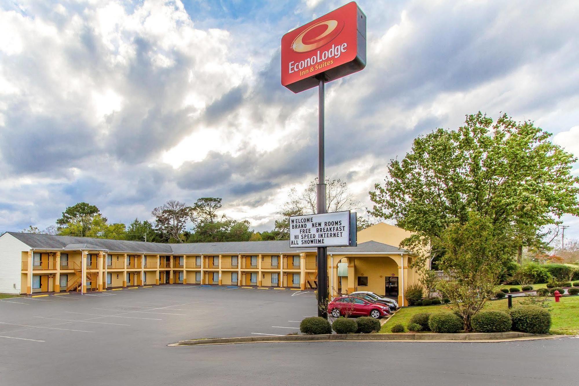Econo Lodge Inn & Suites Evergreen Buitenkant foto